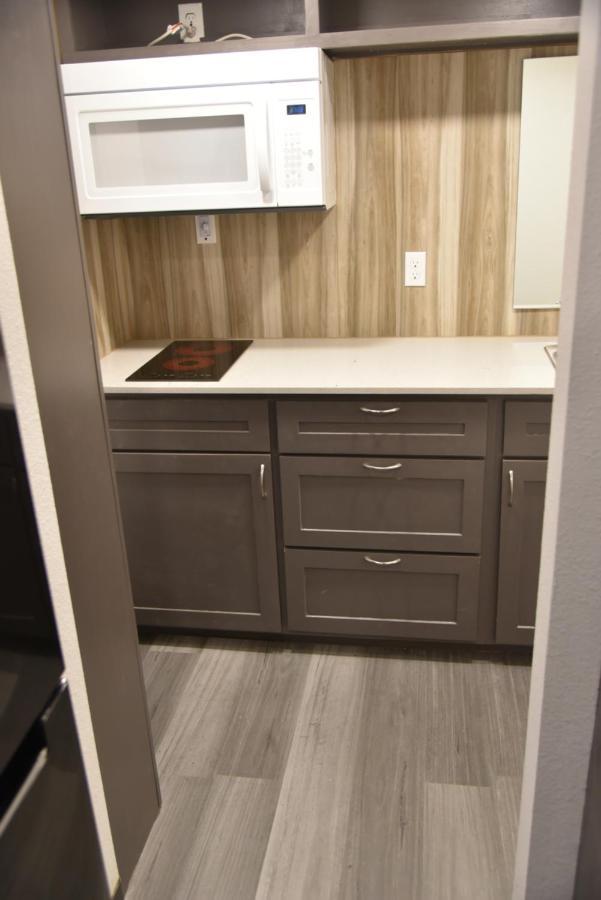 Snyder Town Place Studio Apartment מראה חיצוני תמונה