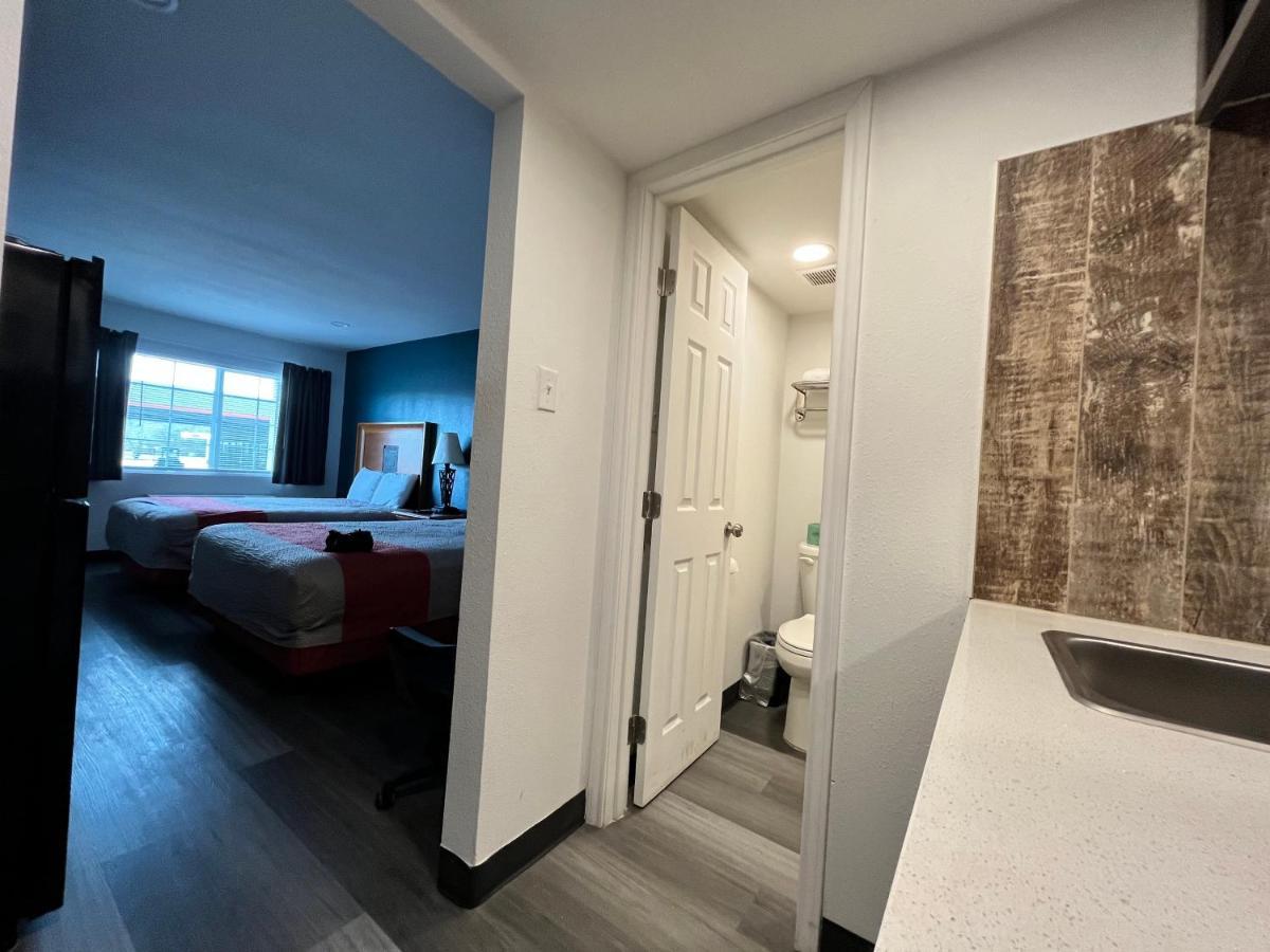 Snyder Town Place Studio Apartment מראה חיצוני תמונה