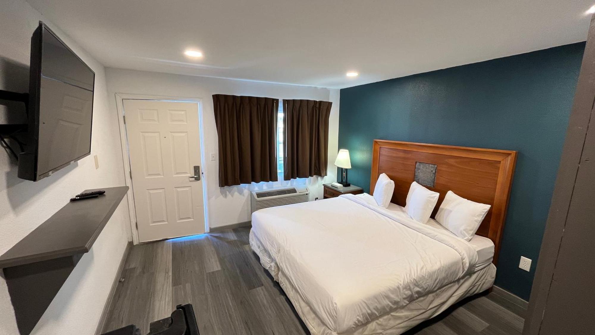 Snyder Town Place Studio Apartment מראה חיצוני תמונה
